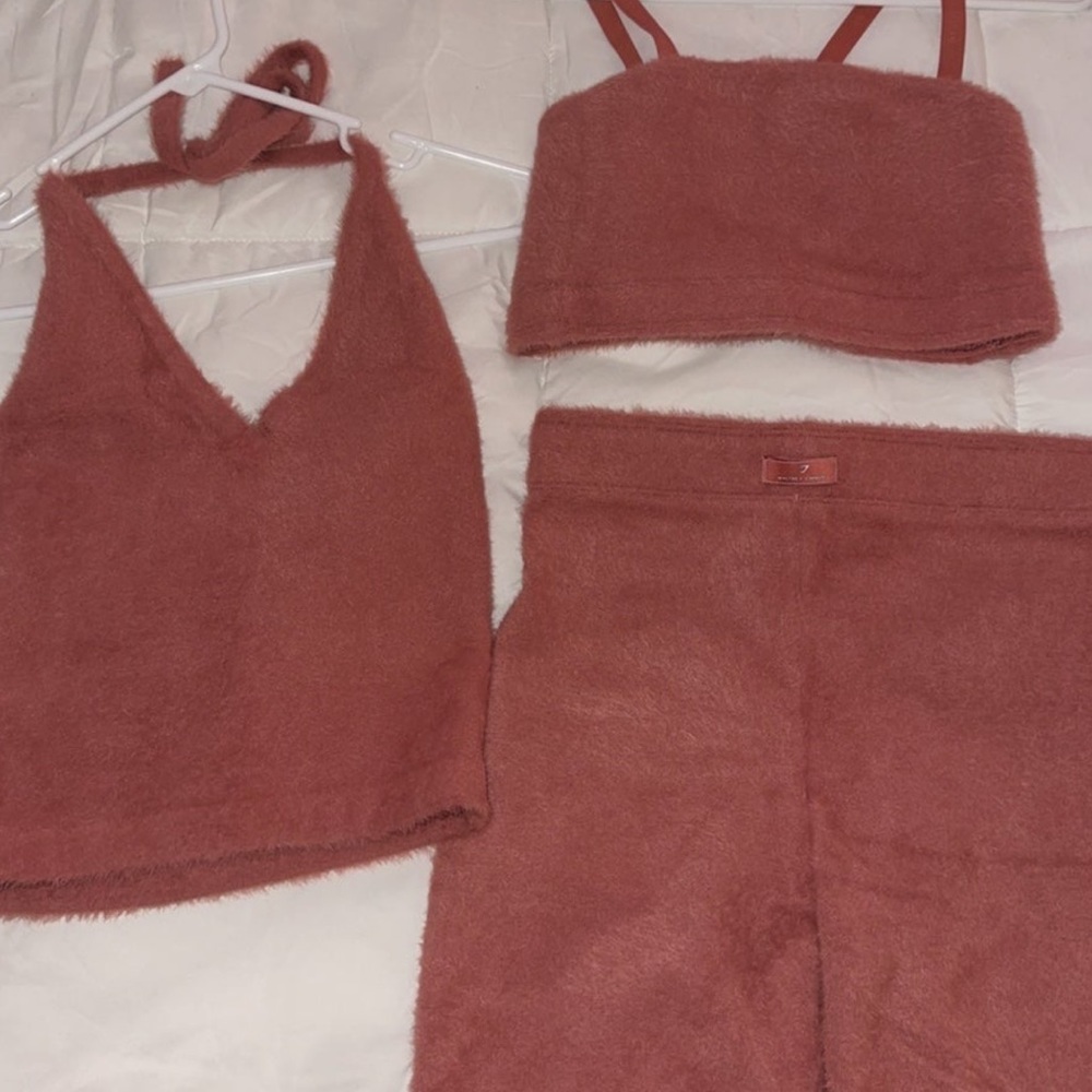Bundle NWOT Gymshark x Whitney Simmons